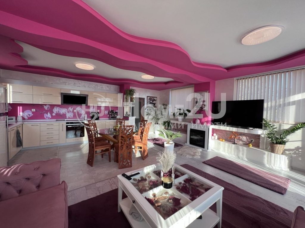 THREE-STOREY FURNISHED HOUSE !!! — 1