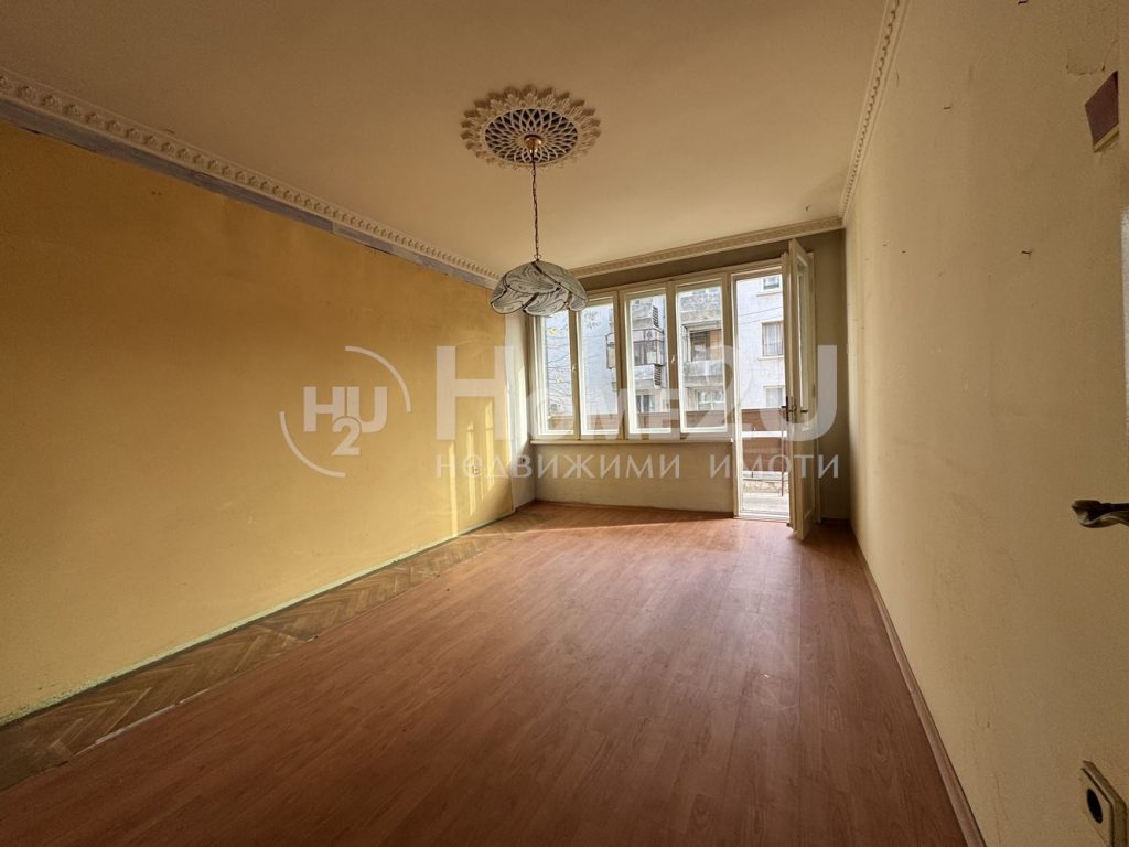 2-room — 1