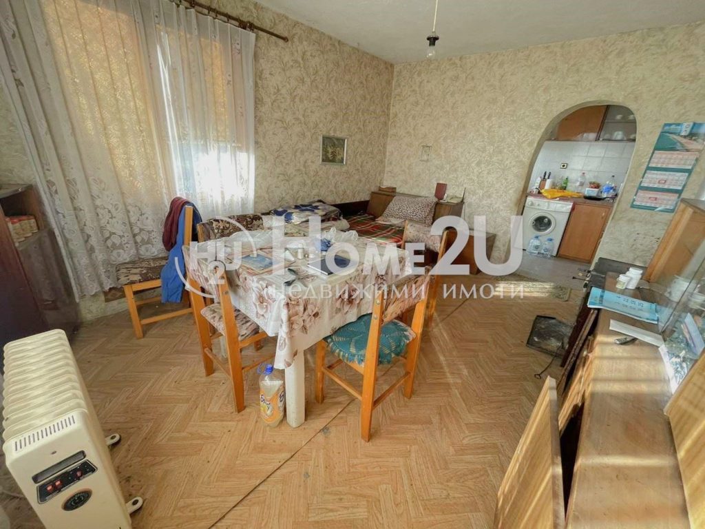 !!!IZRYADNI DOKUMENTI!!!TOK I VODA!!!NA METRI OT AVTOBUSNA SPIRKA!!!ASFALTOV DOSTAP — 1