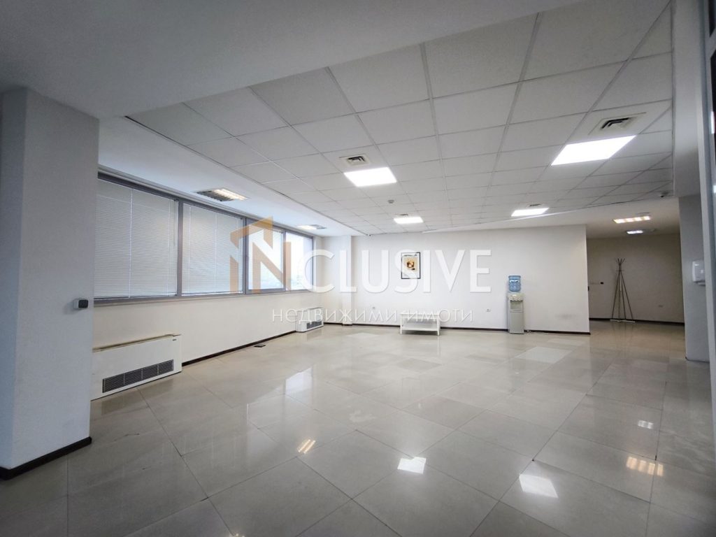 NEAR METRO STATION!!! CLASS A OFFICES!!! IN BUSINESS BUILDING!!! — 1