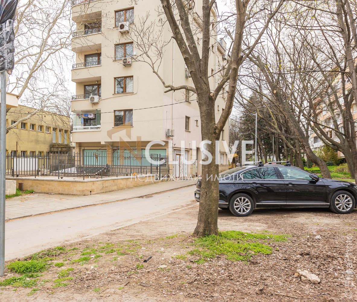 Unique business property for sale in the city, close to the sea!