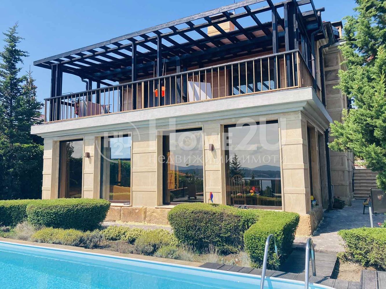 Beautiful house with FOUR bedrooms, pool, and sea view, on the southern slope of Budzhaka