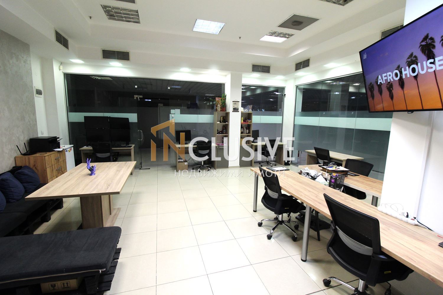 Fully equipped office in the Center of Plovdiv with included expenses!