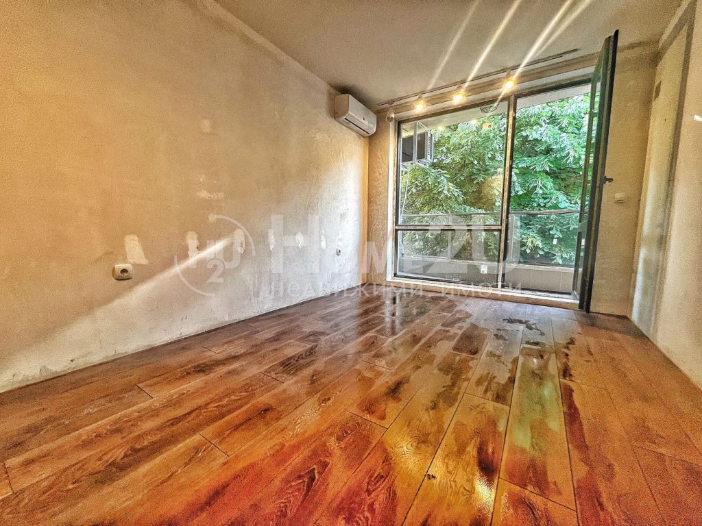 Three-room apartment with Act 16 in Asenovgrad — 1