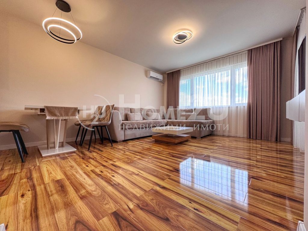 FULLY FURNISHED! ONE-BEDROOM APARTMENT! — 1