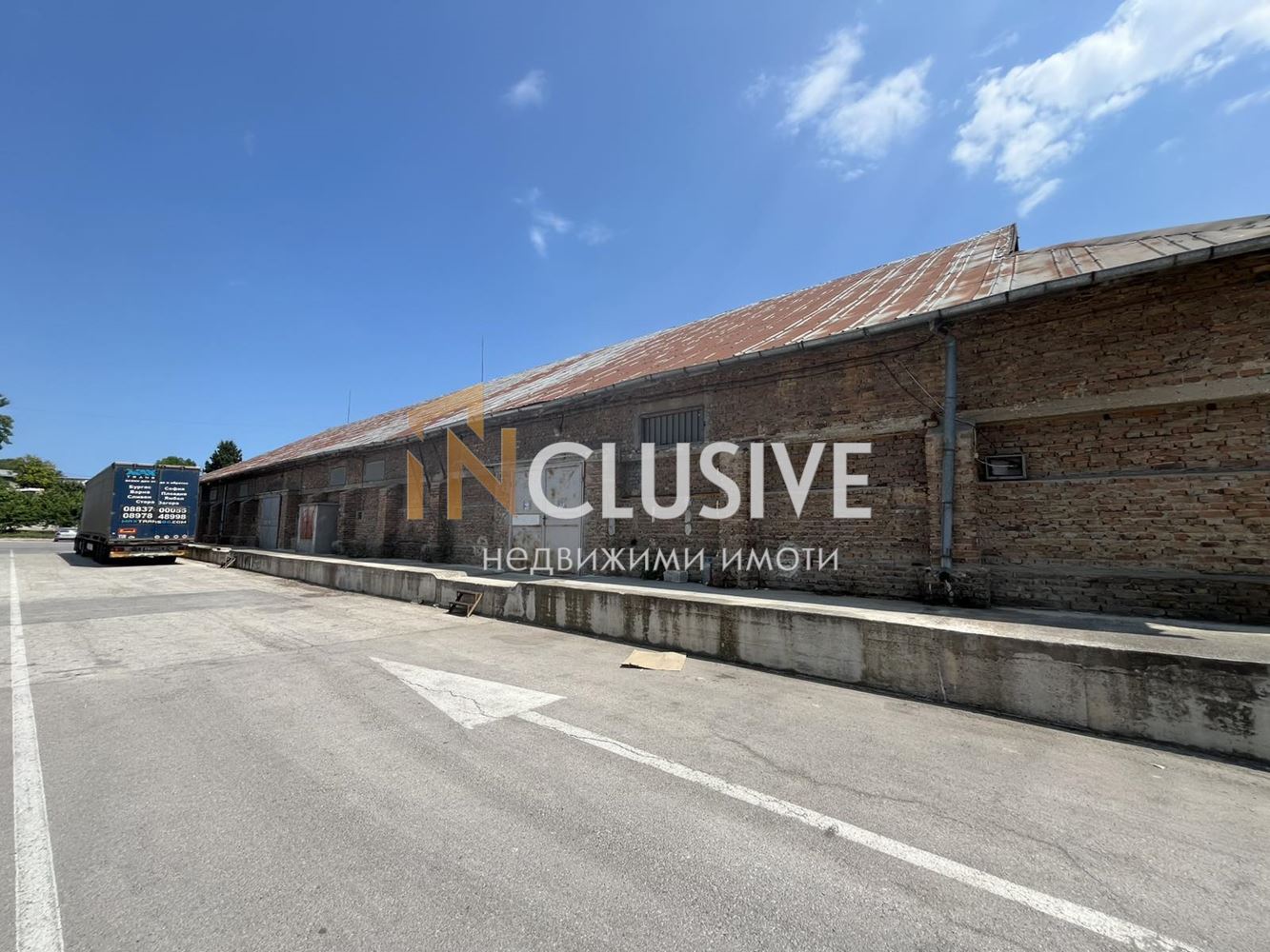 Warehouse for Rent in Western Industrial Zone