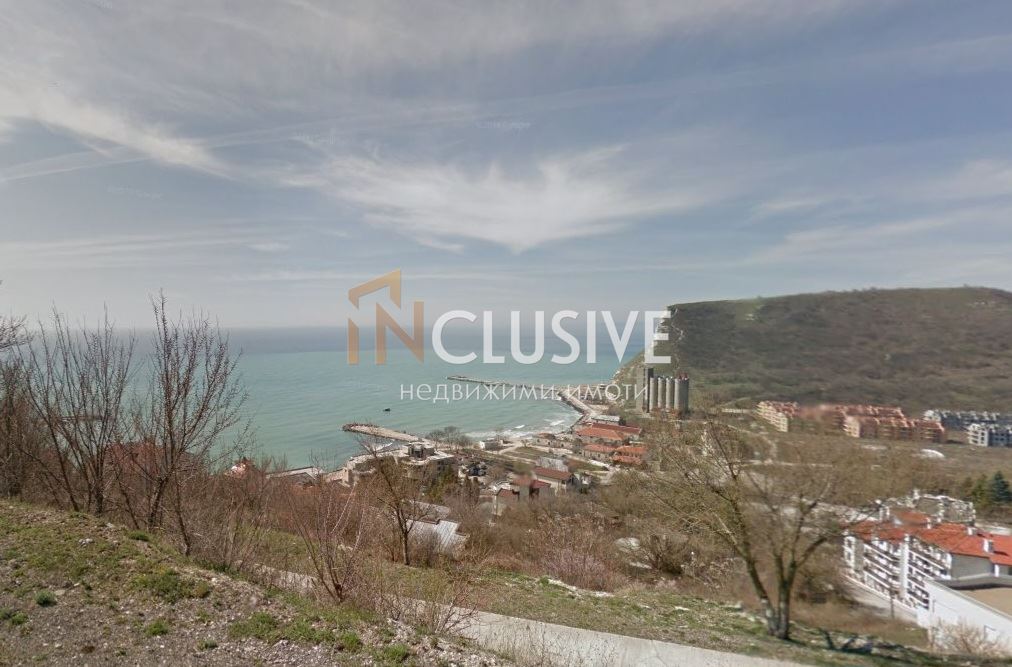 Plot for sale in Kavarna