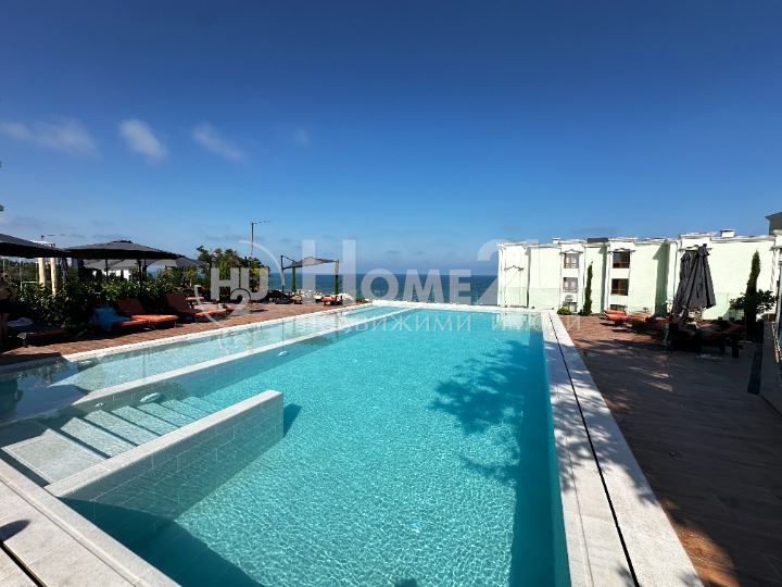 🌞 SOUTHERN EXPOSURE | READY BUILDING | GATED COMPLEX WITH POOL AND SEA VIEW | ONLY 5 MINUTES FROM THE BEACH 🌊 — 1