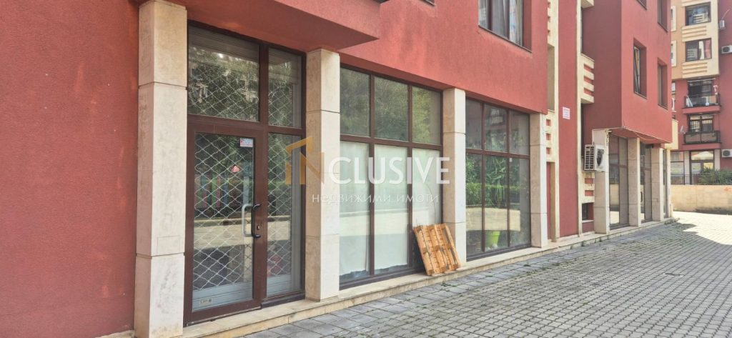 INDEPENDENT ENTRANCE! READY FOR USE! FRONTAGE > EIGHT METERS! — 1