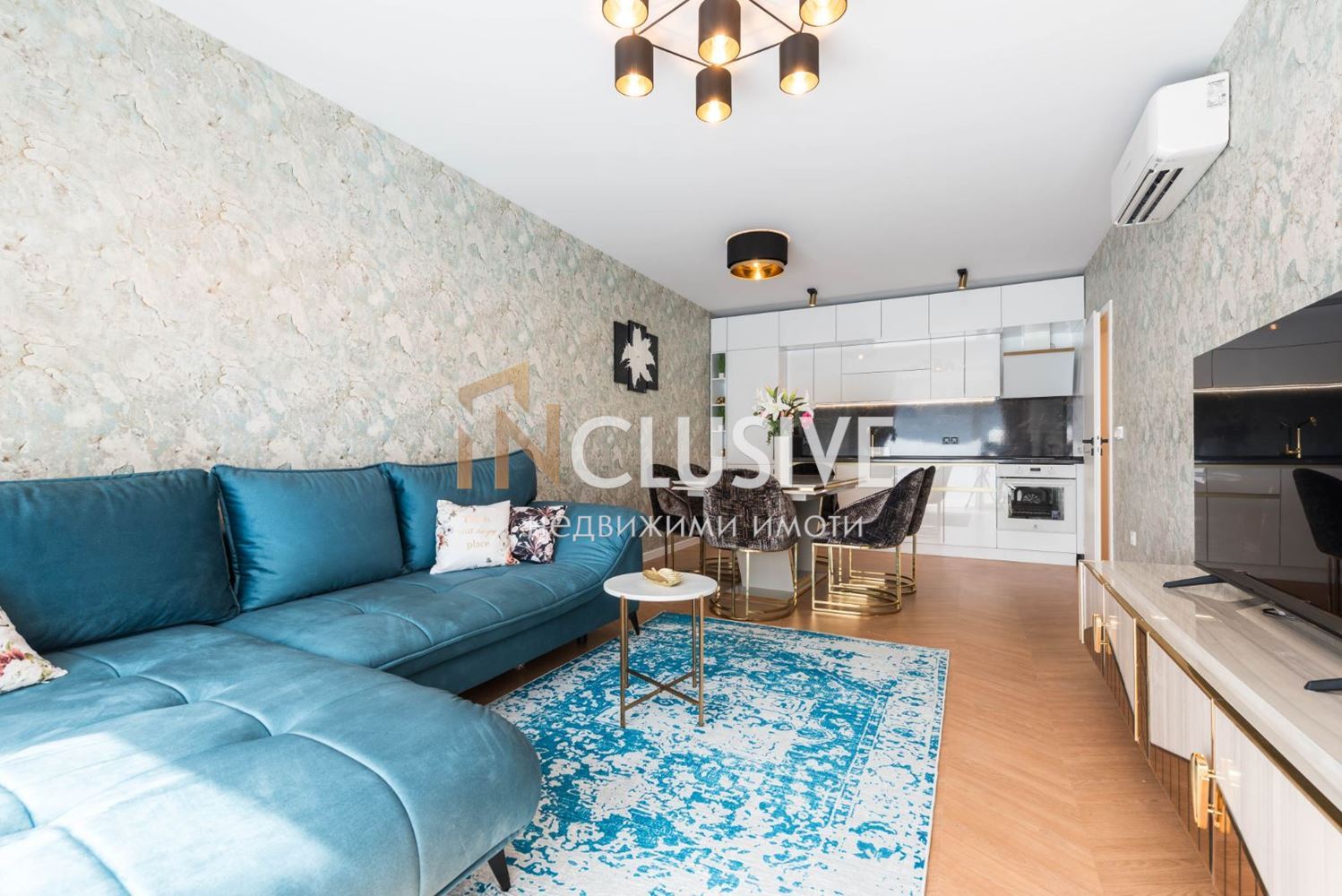 Three-room apartment for rent in the center of Varna
