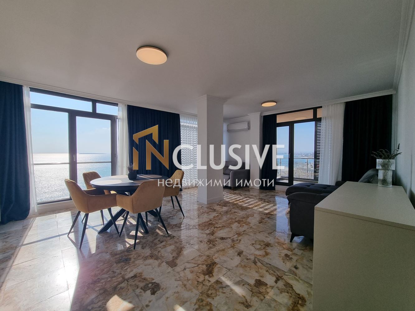 Large One-Bedroom Apartment with Panoramic View in St. Vlas