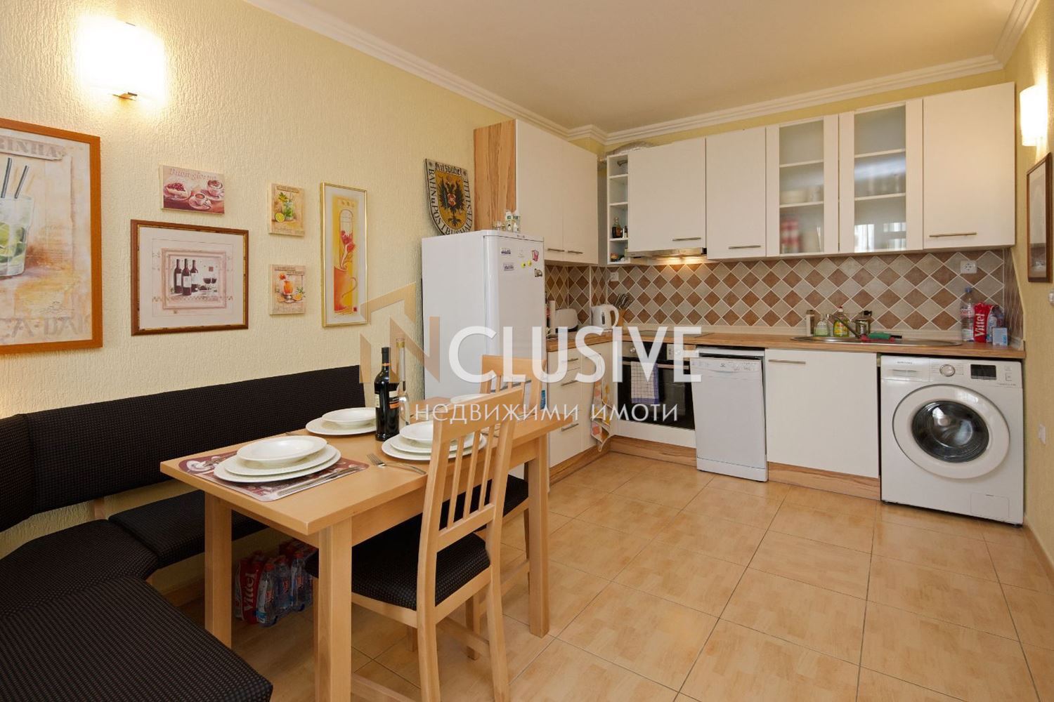 Comfortable and Modern One-Bedroom Apartment in the Center of Sl. Bryag