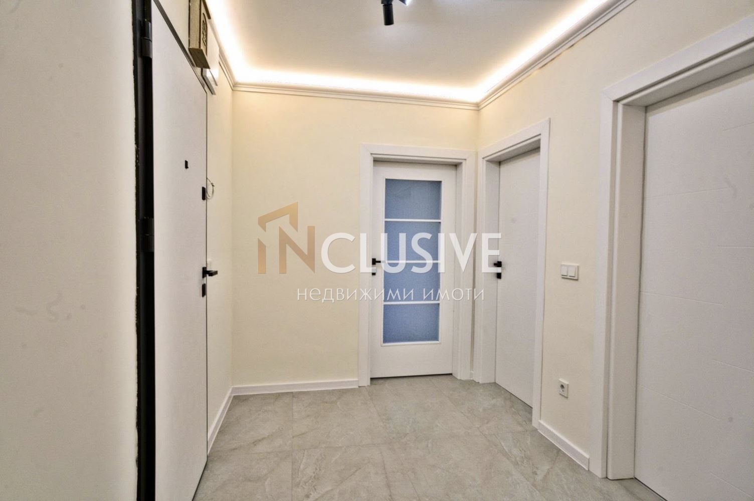 CENTER!!! COMFORT!!! THREE BEDROOMS!!!
