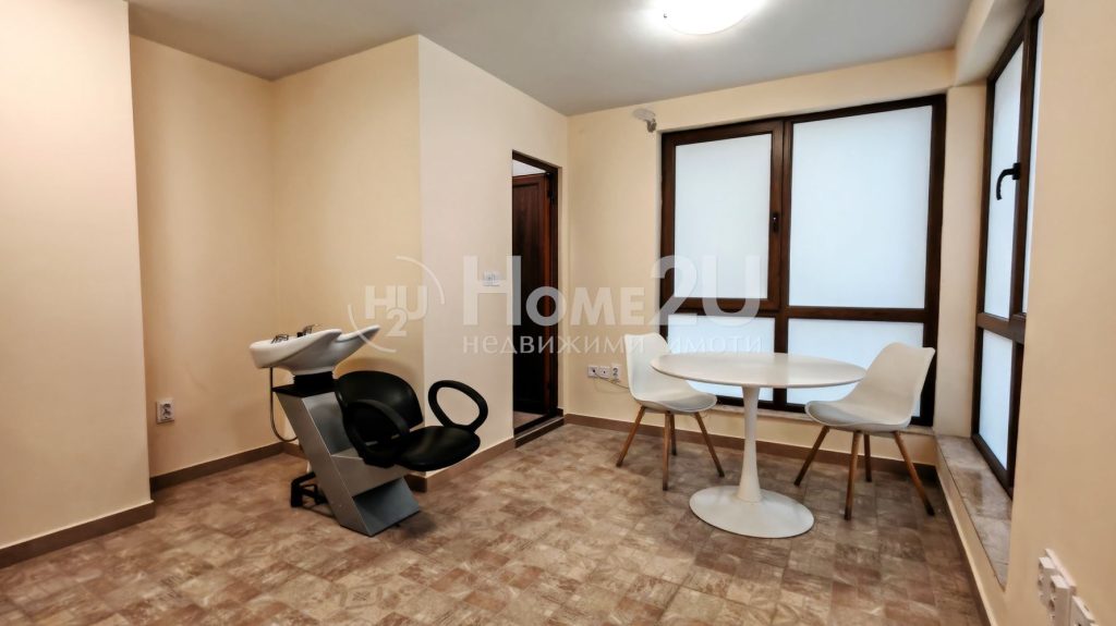 BUSINESS PREMISES IN A KEY LOCATION — 1