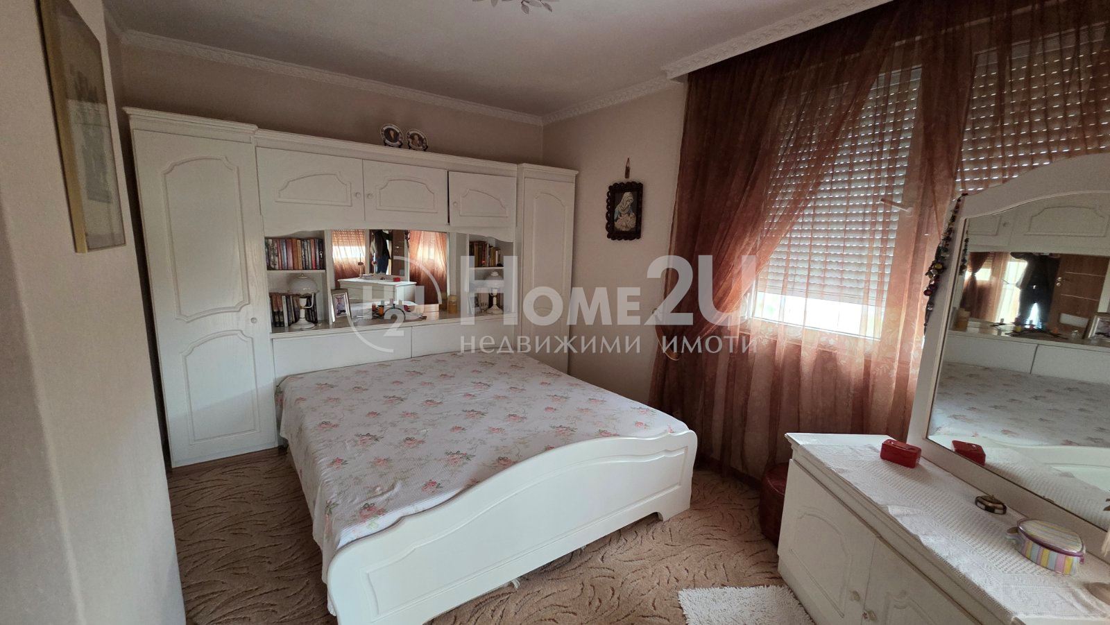 FOUR-STORY house in St. Vlas — opportunity for customization and income