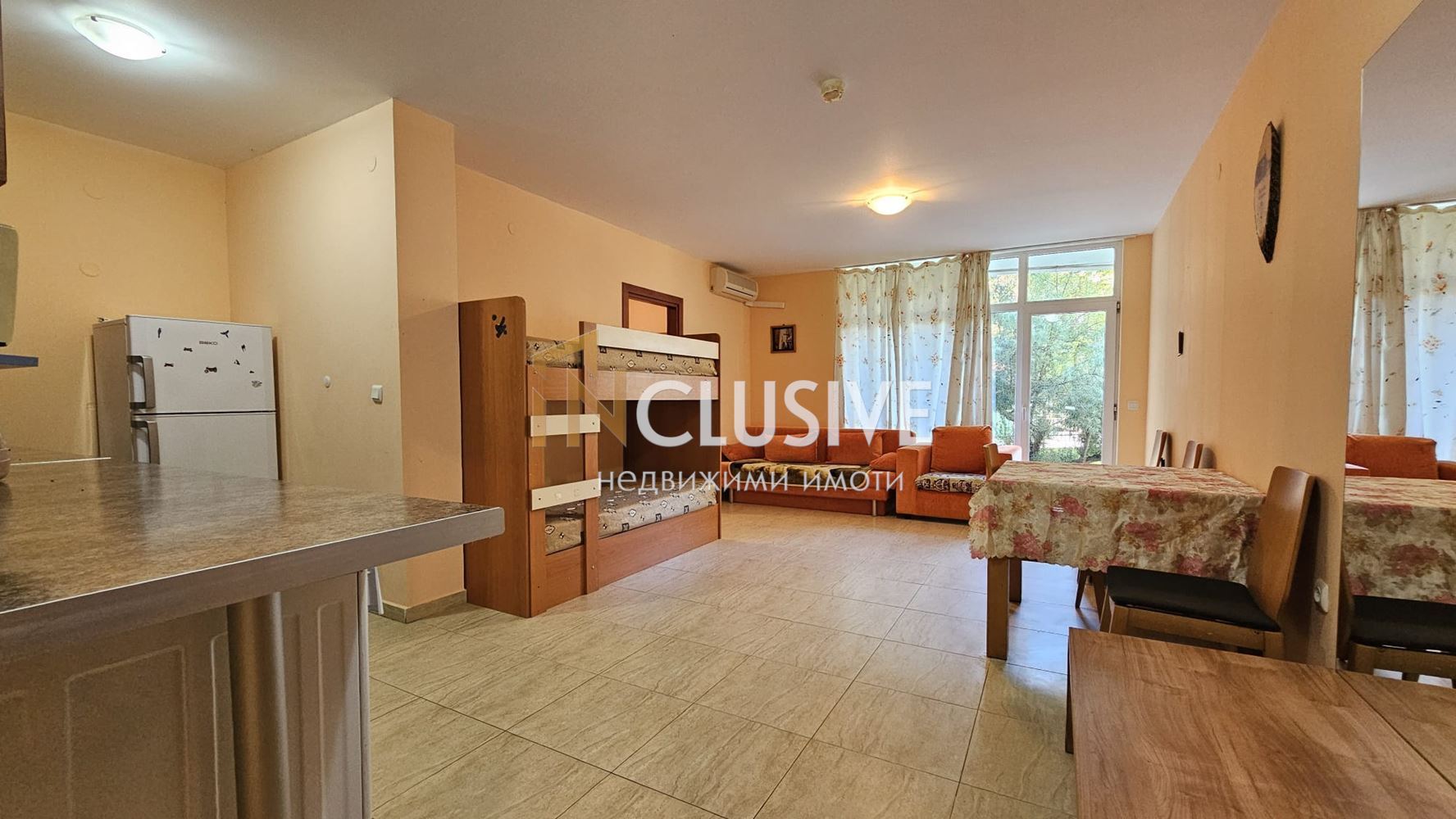Two-room Apartment near the Beach in Sl. Bryag