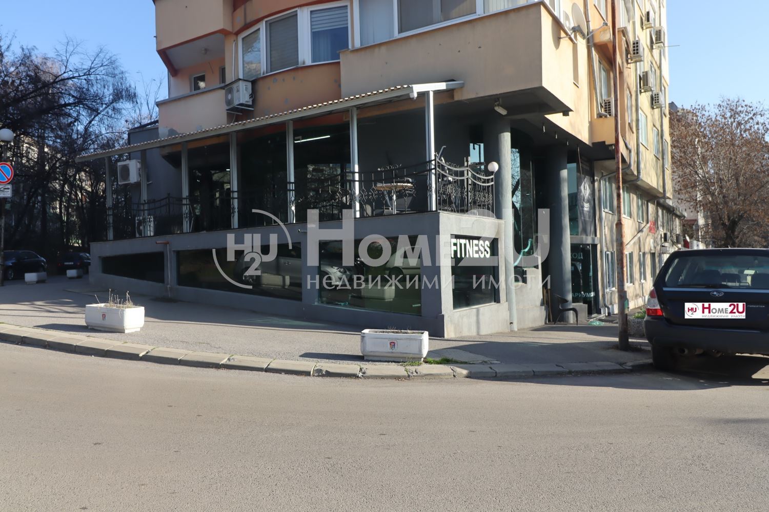 Store (fitness) in residential complex Lagera