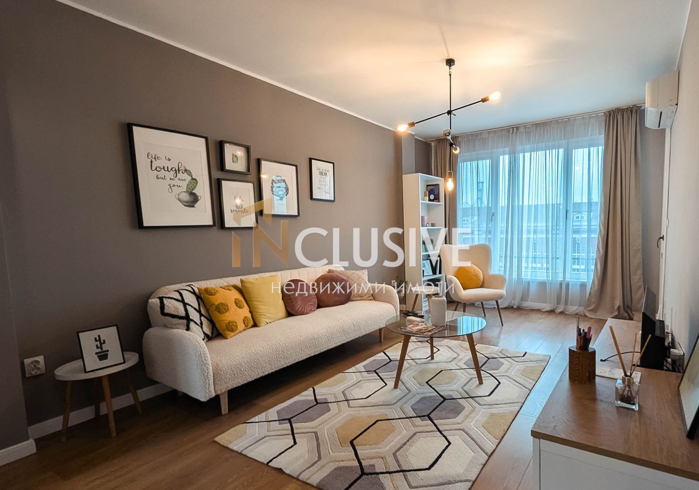 Two-room apartment with sea view near Varna Railway Station