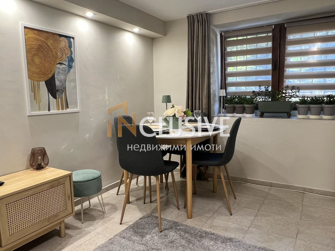 One-room apartment for rent in a convenient location near the District Hospital