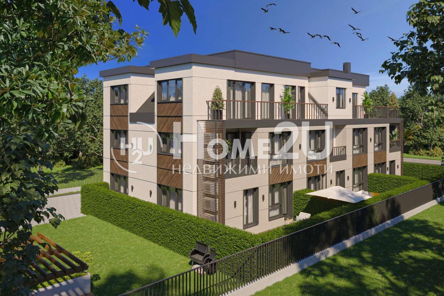 THREE-ROOM APARTMENT WITH YARD