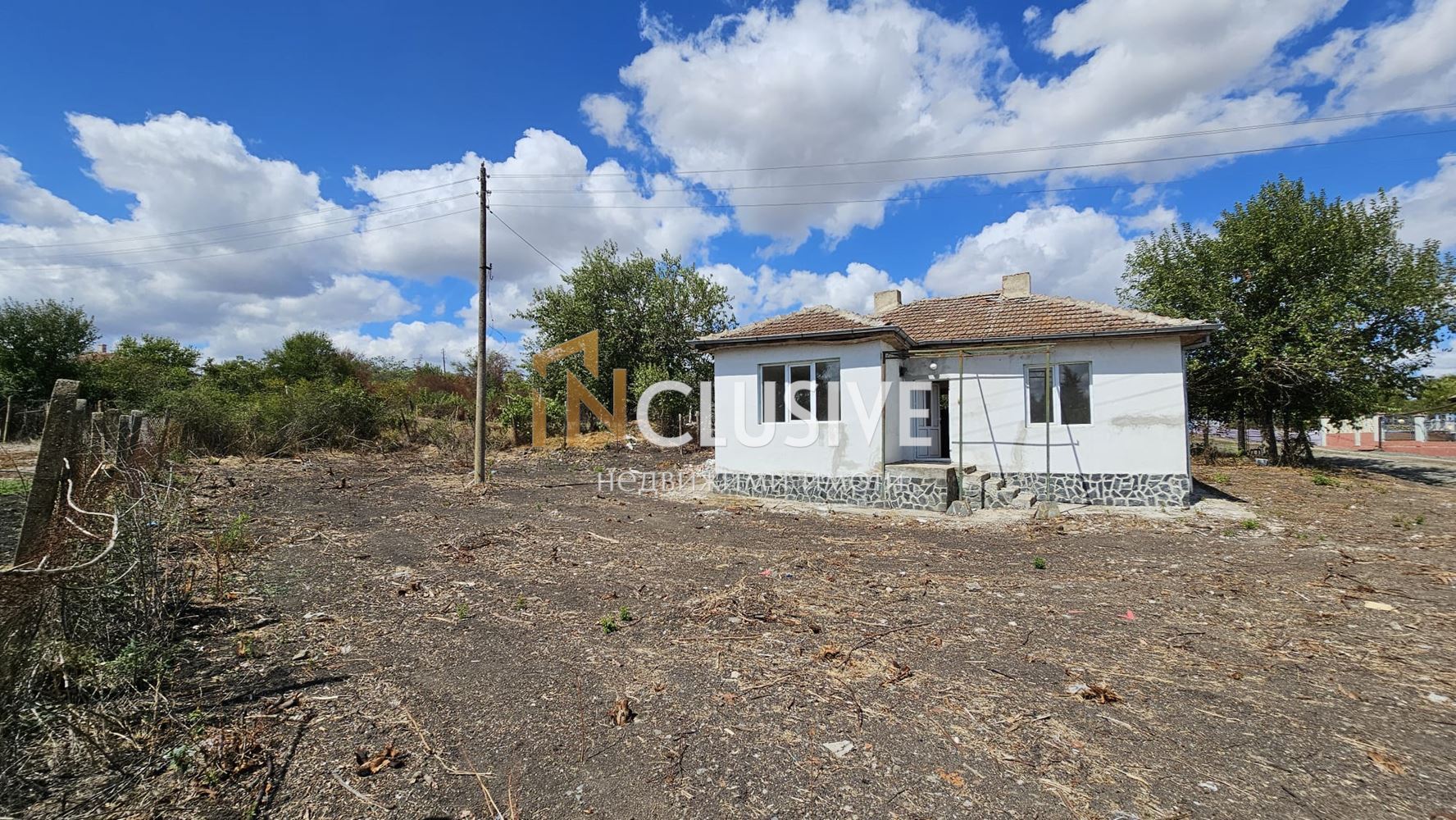 Single-storey house with a yard 25 km from Burgas