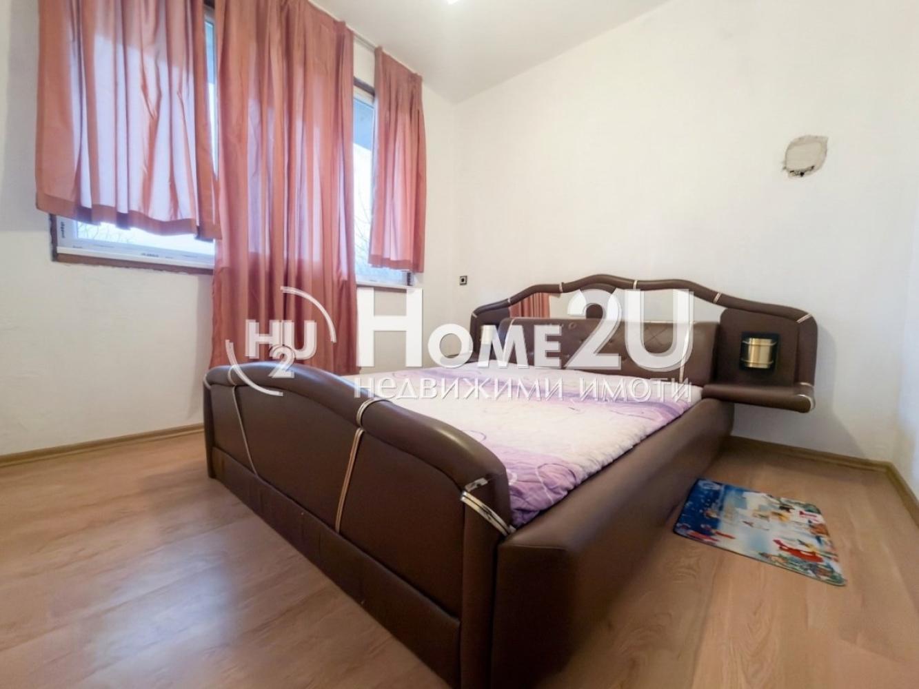 Solid two-storey house in the village of Tatarevo, Plovdiv Region