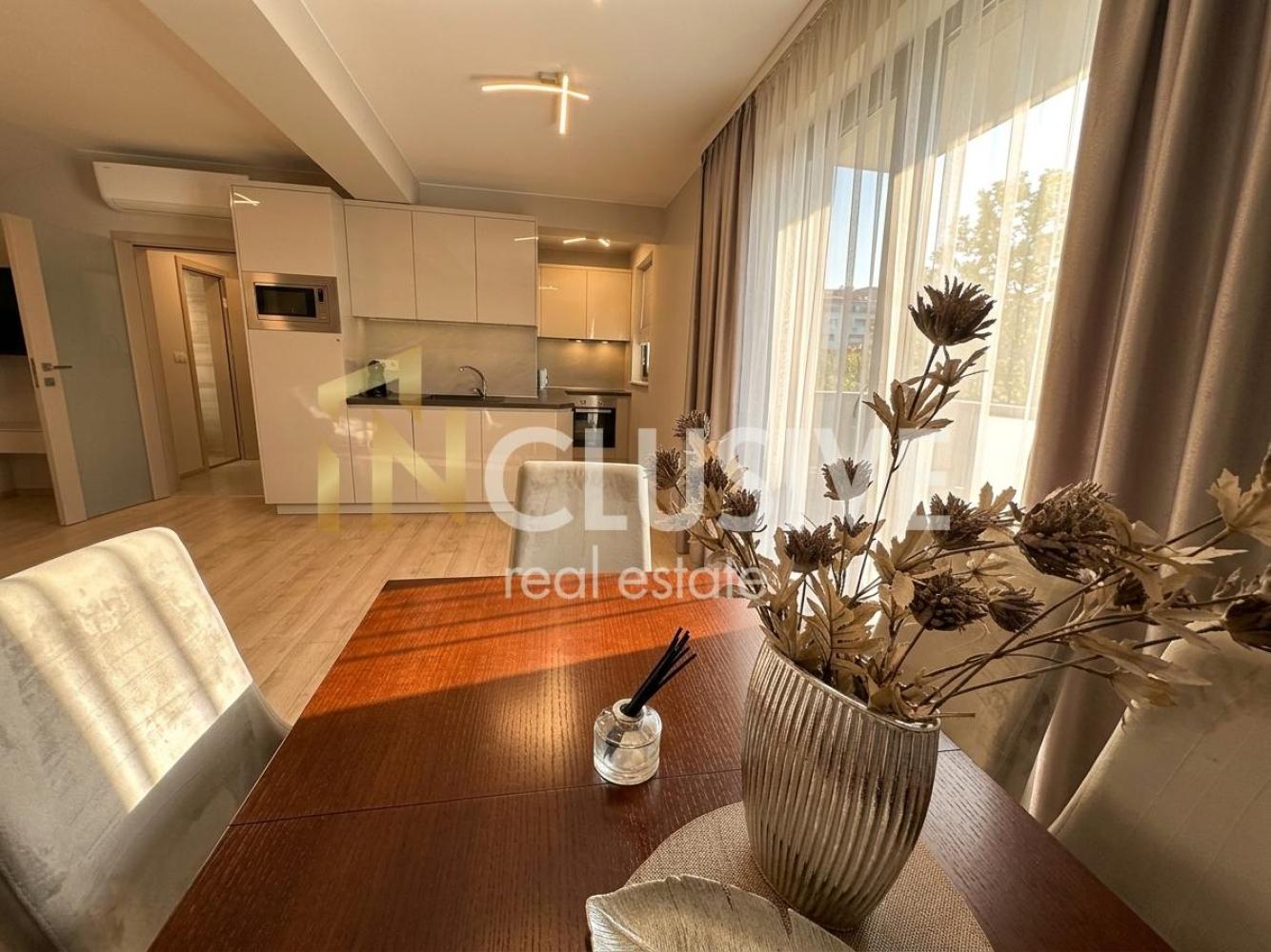 Three-room apartment (maisonette) for rent in the Ideal Center of Varna