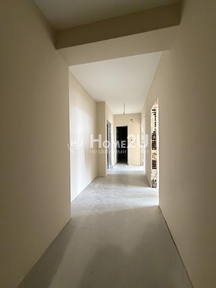 Three bedrooms! Wonderful view!