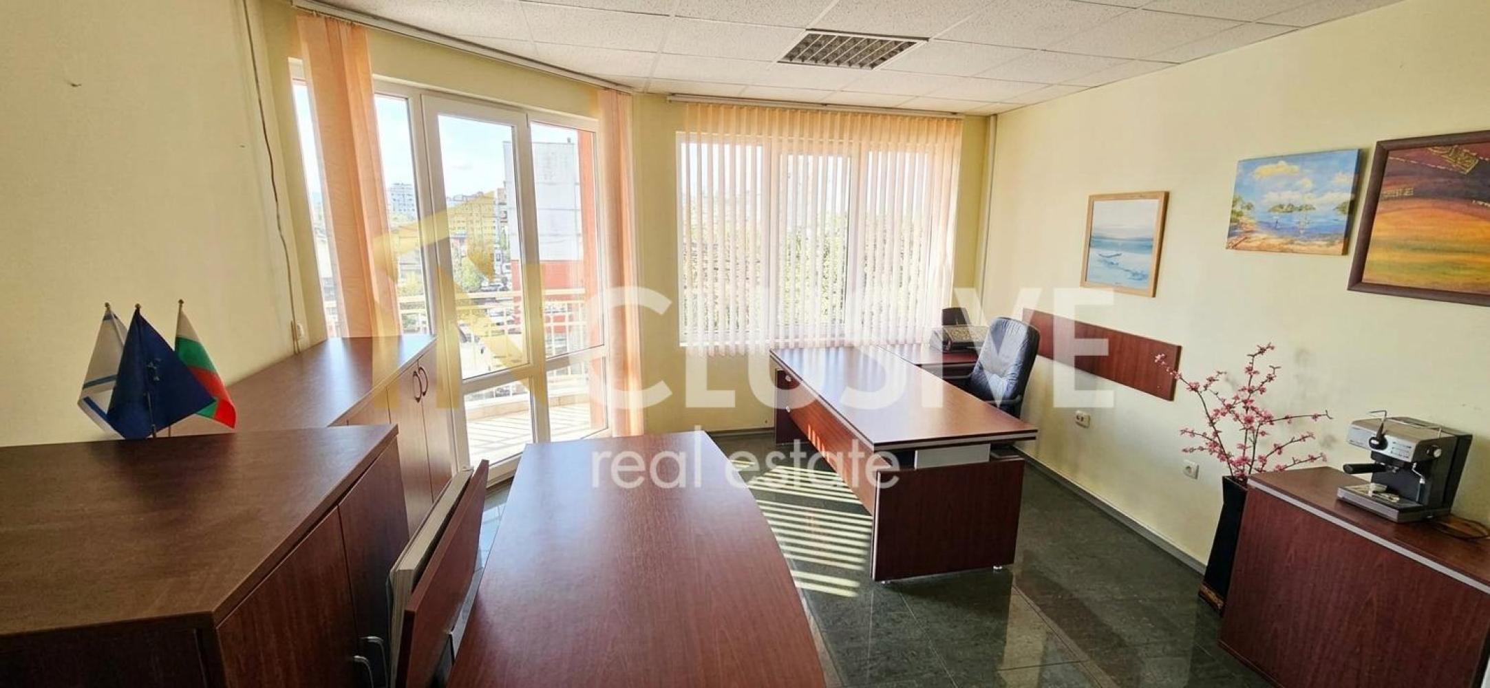 FURNISHED! SUNNY! OFFICE! READY TO MOVE IN!