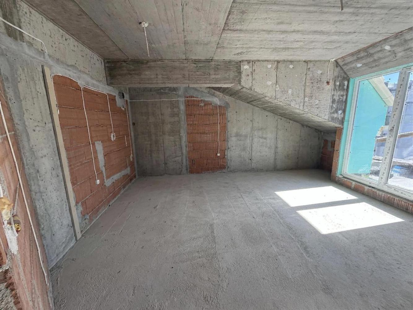 Two-room apartment in zh.k. Meden Rudnik! New building! No commission!