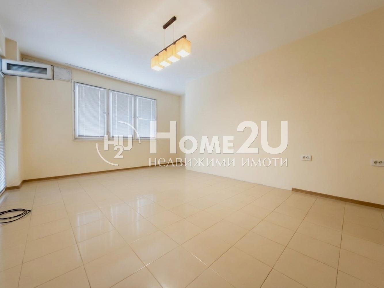 Two-room apartment in the center of the town of Parvomay