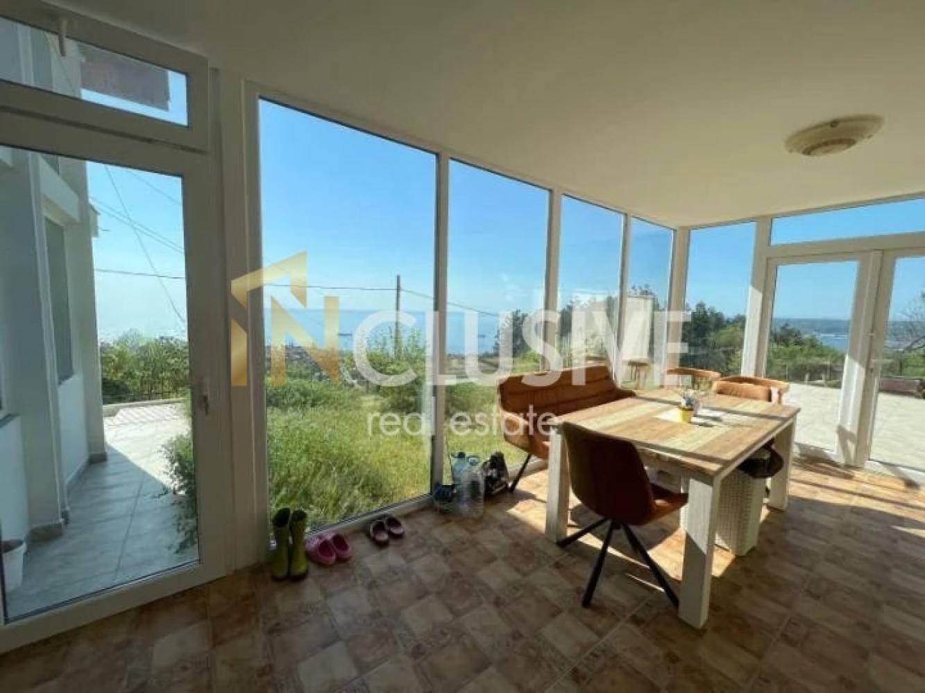 HOUSE WITH A UNIQUELY BEAUTIFUL SEA VIEW