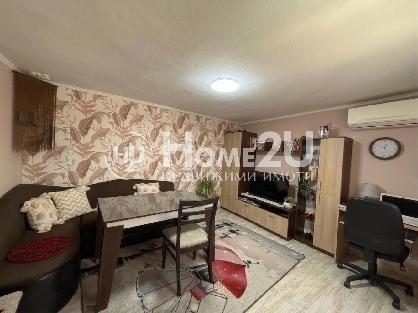 MOVE-IN READY HOUSE IN THE CENTRAL PART OF KV. POGREBI – ONLY 15 MINUTES FROM THE CATHEDRAL!