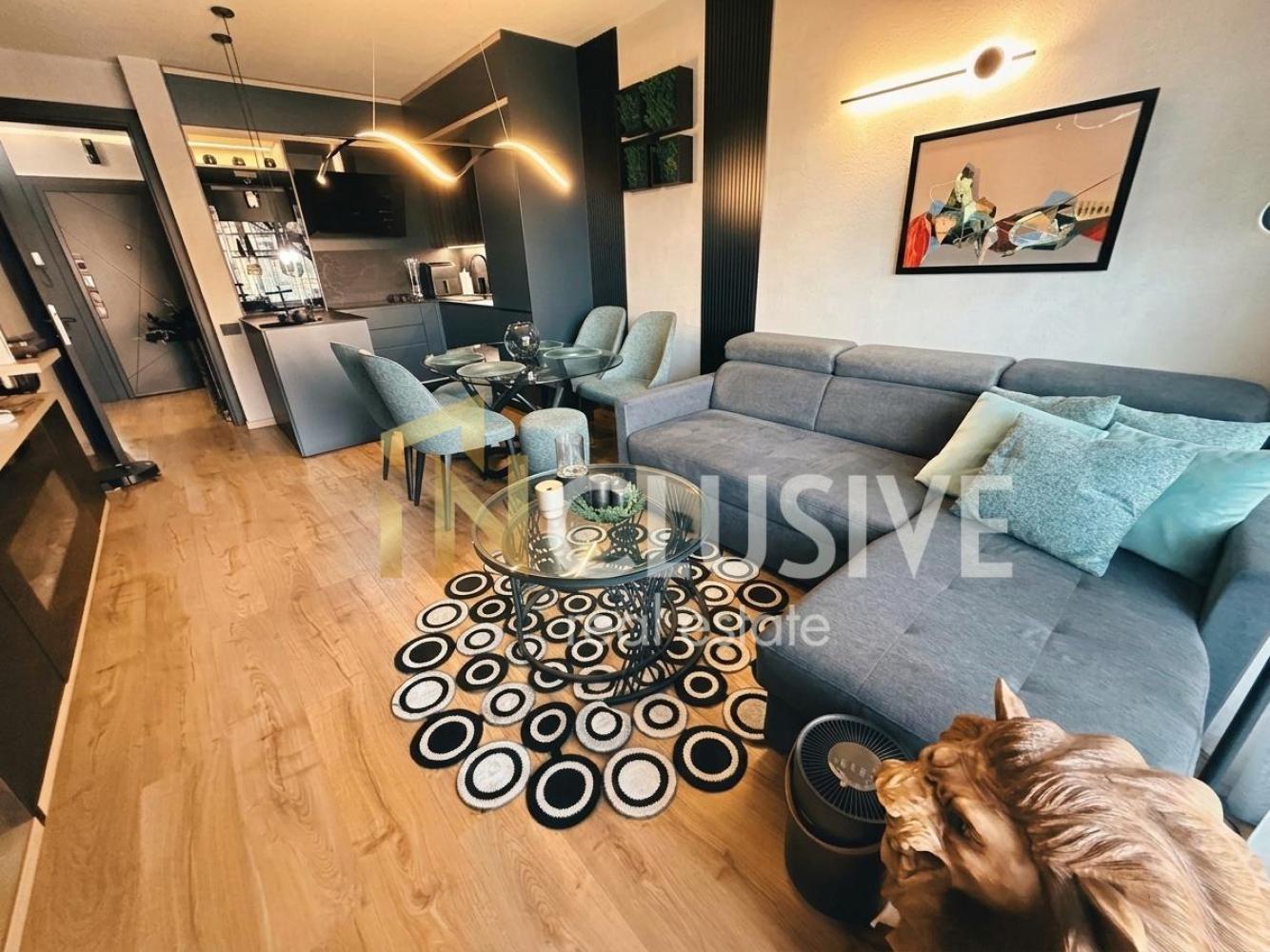 Two-room apartment, furnished, with parking space option
