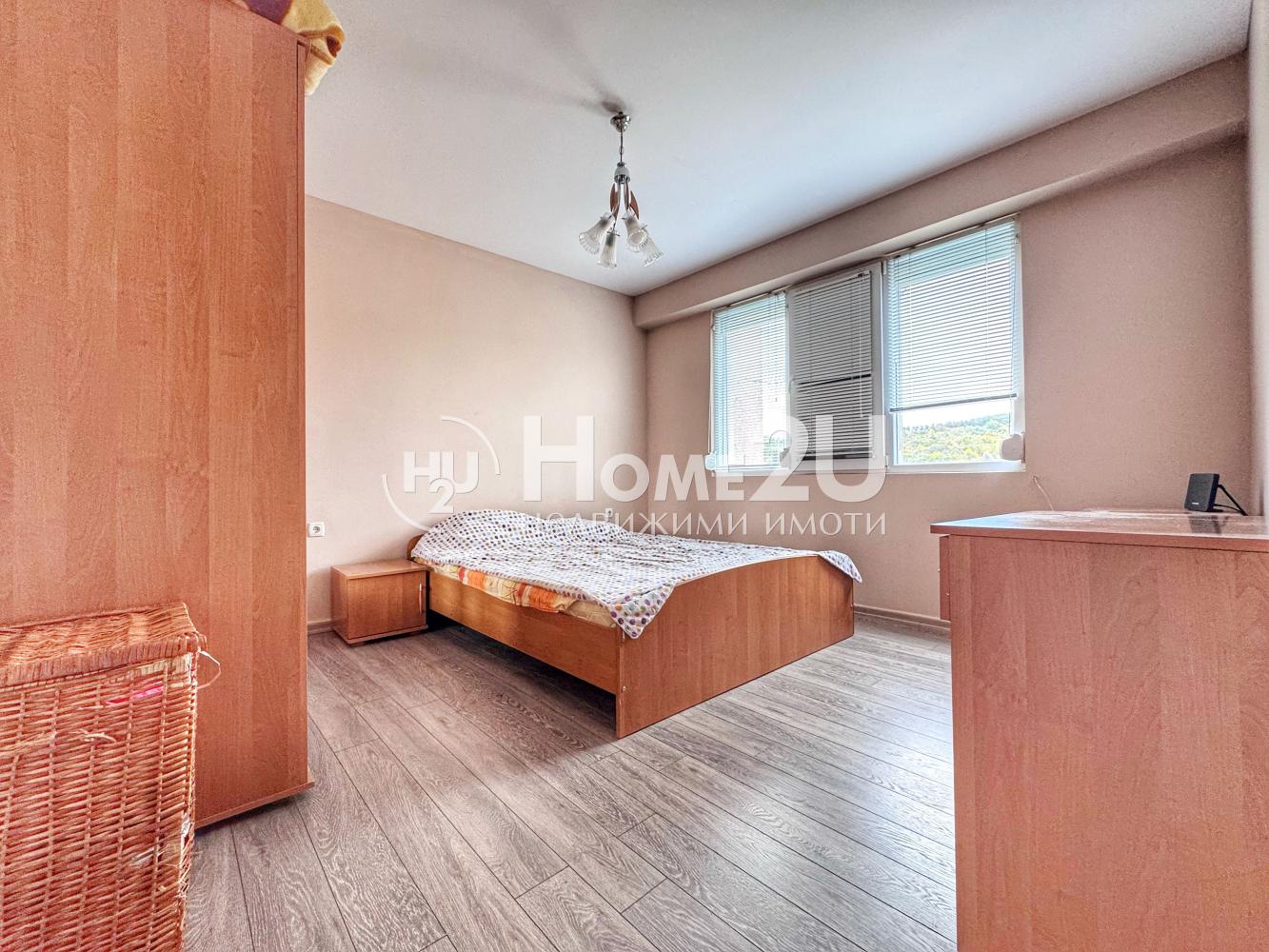 South-facing !!! Four rooms !!!