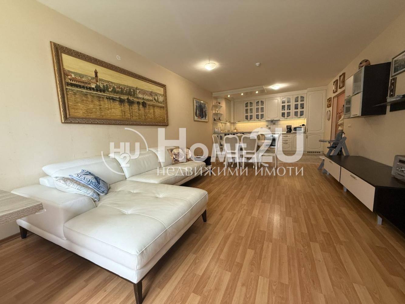 !!FULLY FURNISHED!!LARGE AREAS!!YEAR-ROUND USE!!