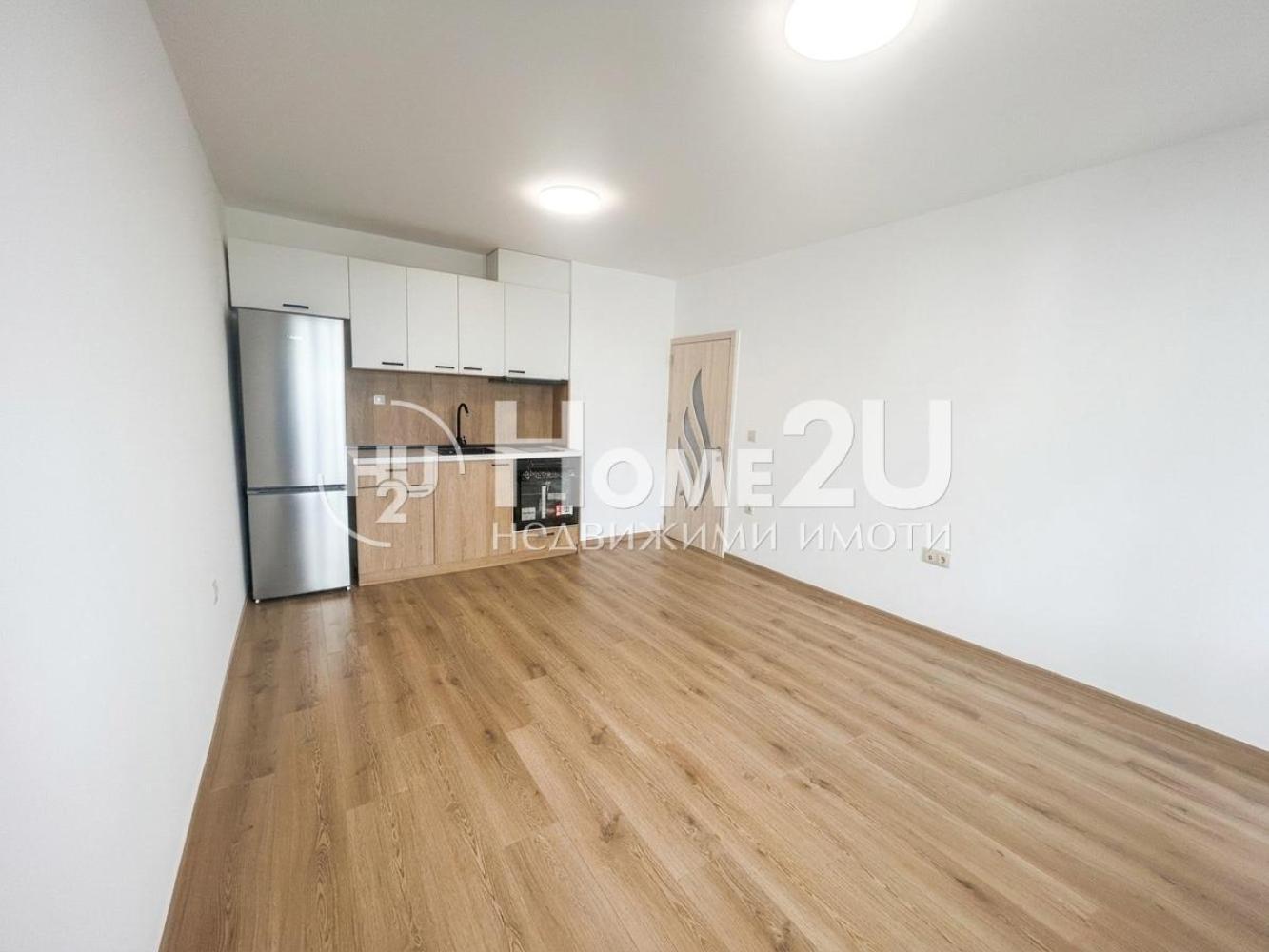 ! AFTER MAJOR RENOVATION ! TWO-ROOM !