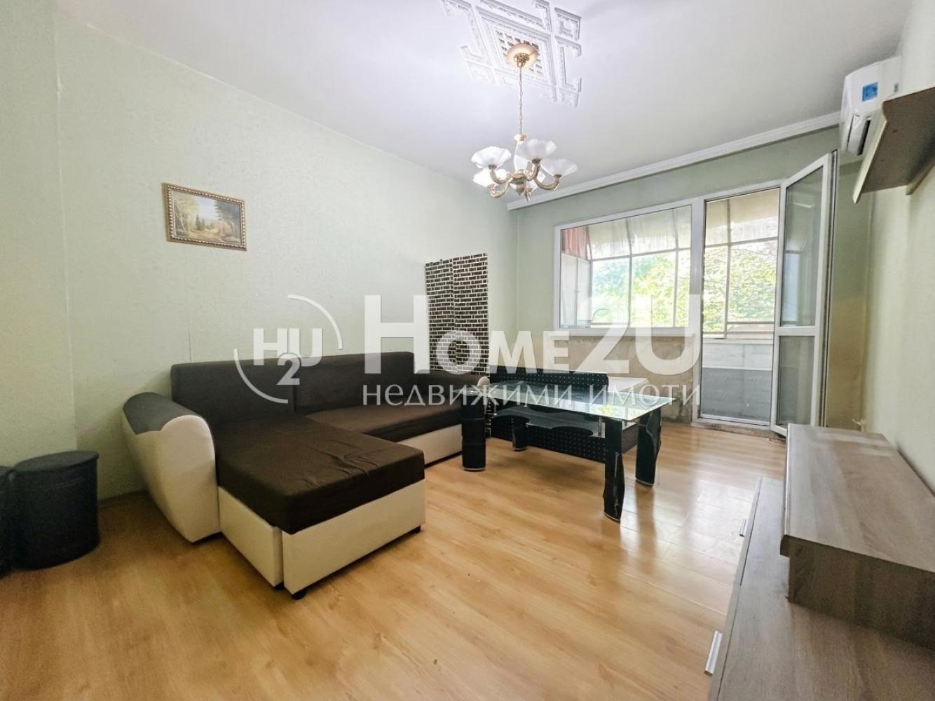 ! MID-LEVEL APARTMENT ! SOUTHERN EXPOSURE ! TOP PRICE !