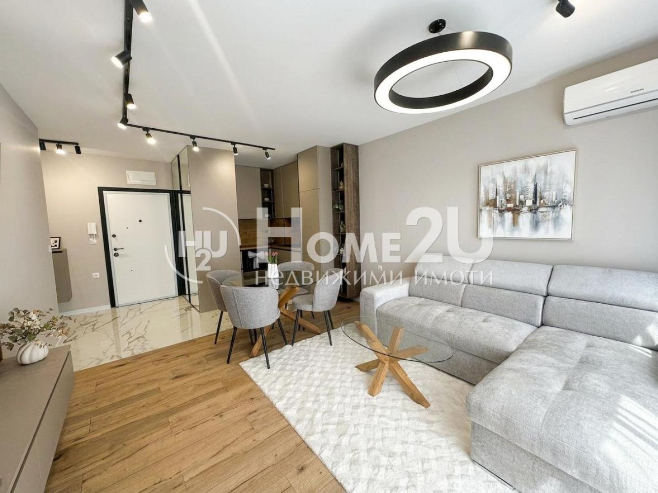 FOR THE FIRST TENANTS! LUXURIOUSLY FURNISHED ONE-BEDROOM APARTMENT!