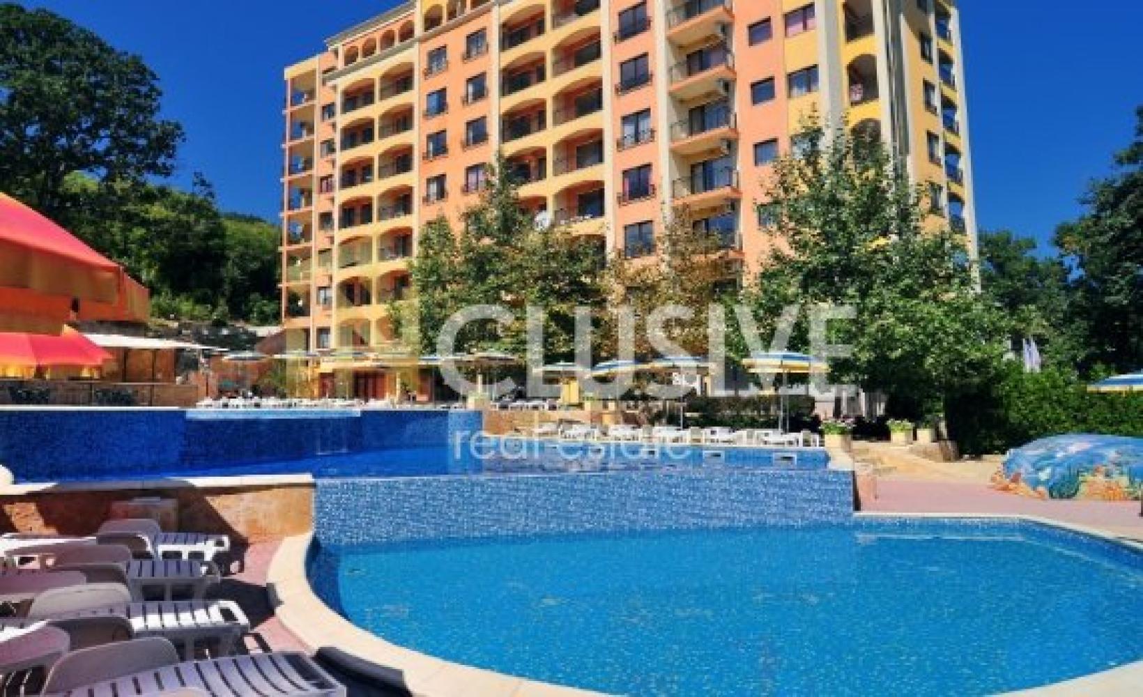 Two-bedroom apartment Zlatni Pyasatsi