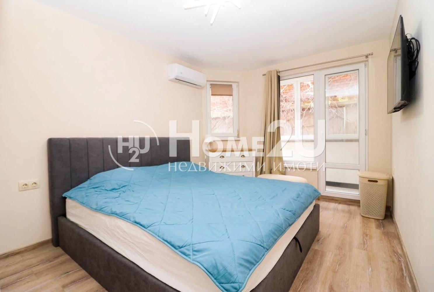 Furnished three-room apartment with option for parking space! Center! Bunardzhika! Just meters from the Medical University!