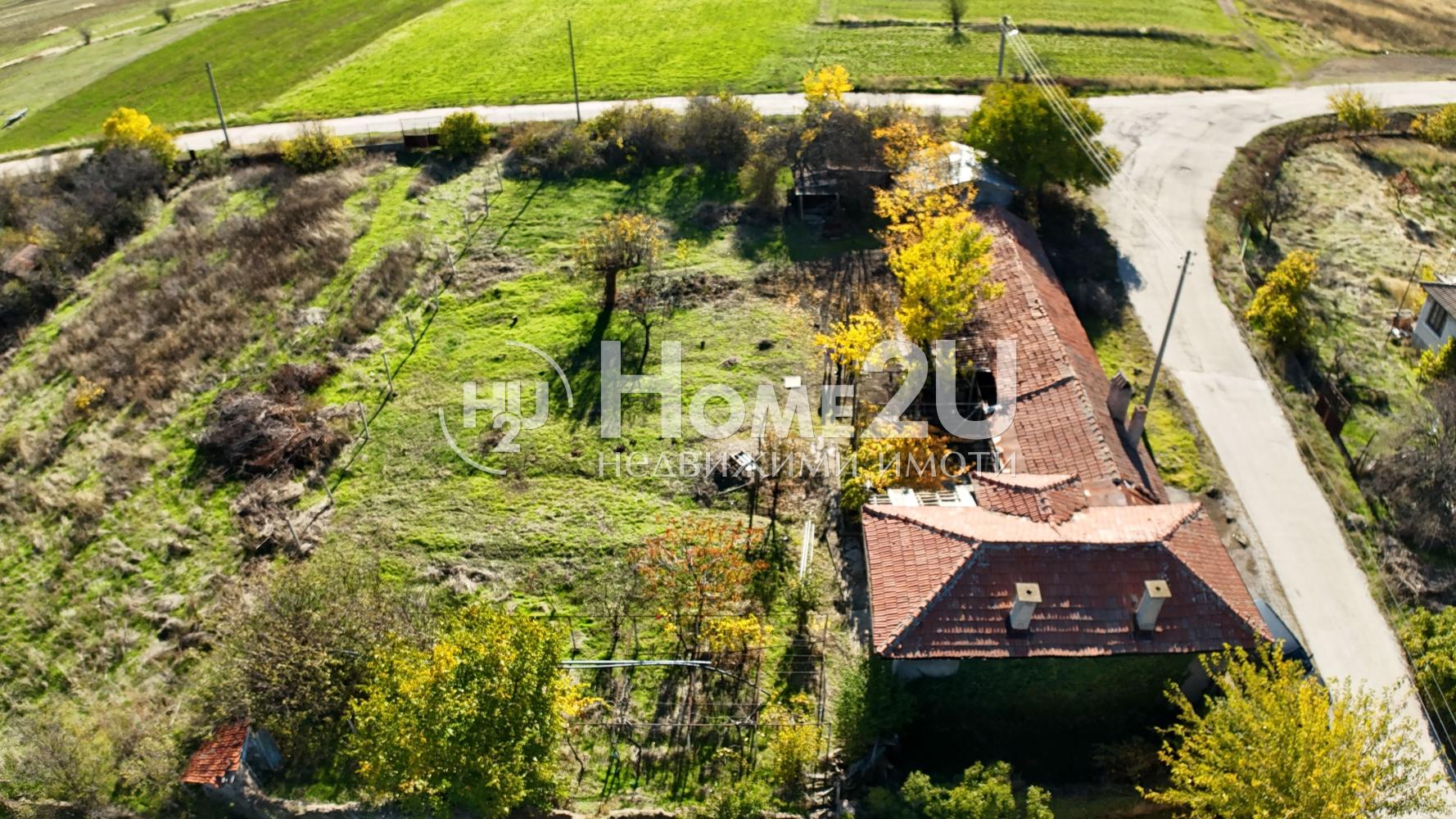 PANORAMIC VIEWS!!! LARGE YARD!!!