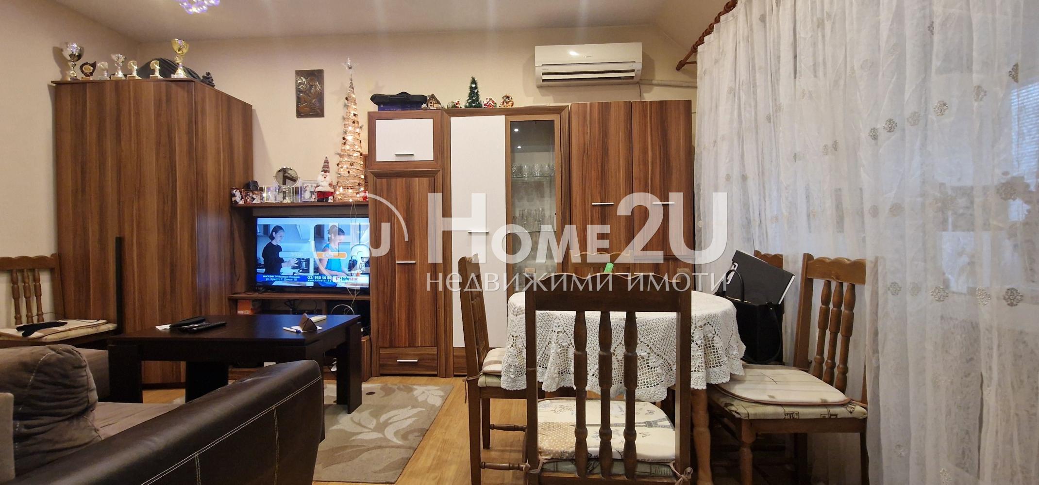 BRICK! ACT 16! FURNISHED! SOUTH-FACING! APARTMENT STATUS!