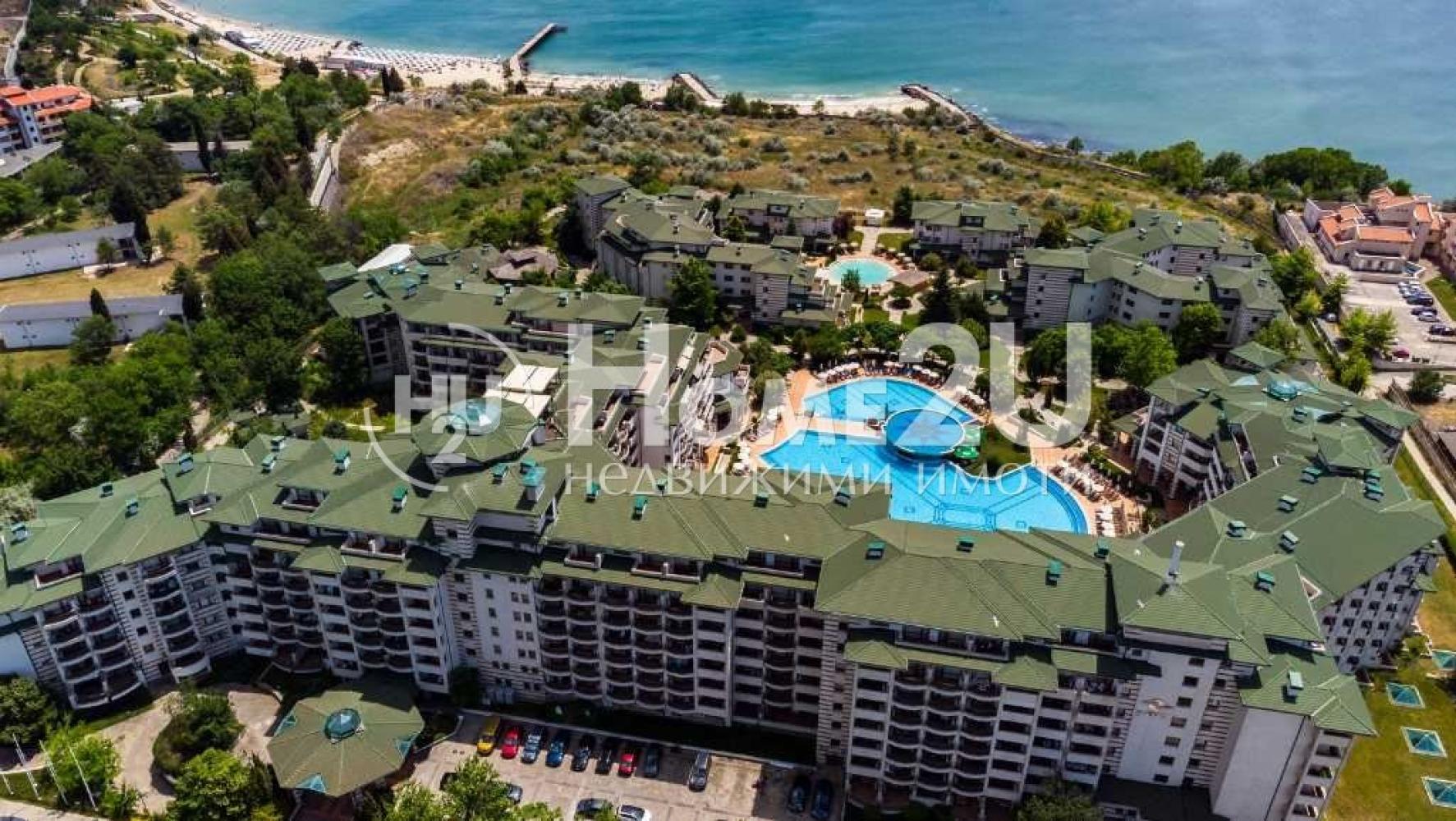 First line sea luxury! Modern, furnished studio in Emerald Resort Beach &amp; Spa