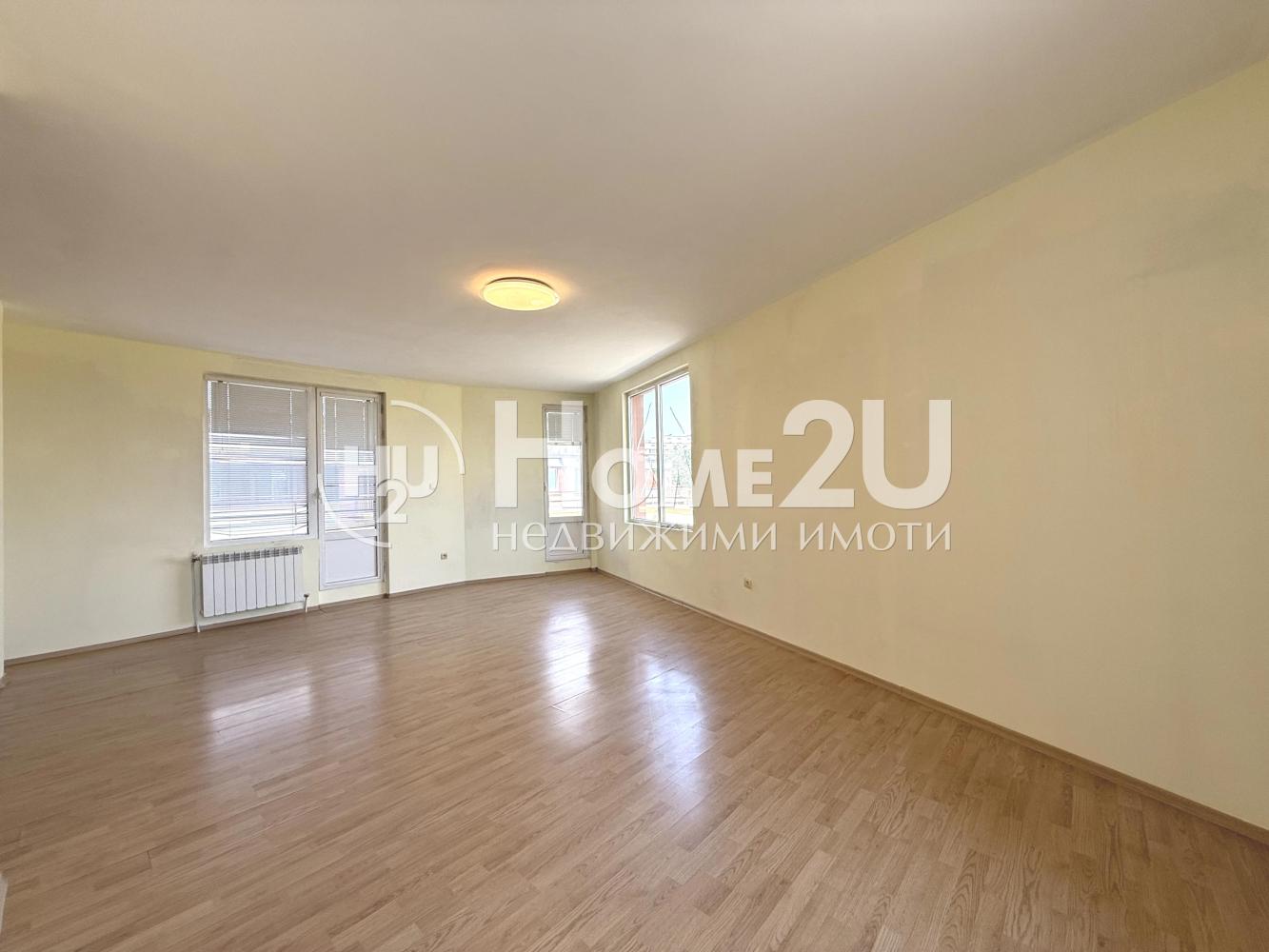 Three-room apartment in Studentski Grad