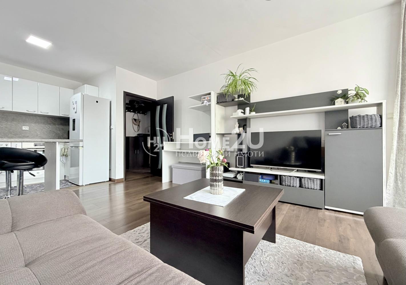Fully Furnished Two-Room Apartment! South-Facing!