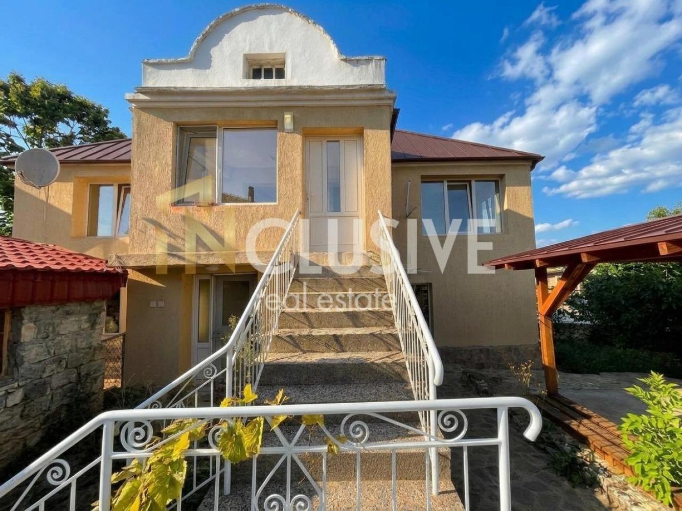 Two-Storey House in the Center of Vinitsa District, Varna