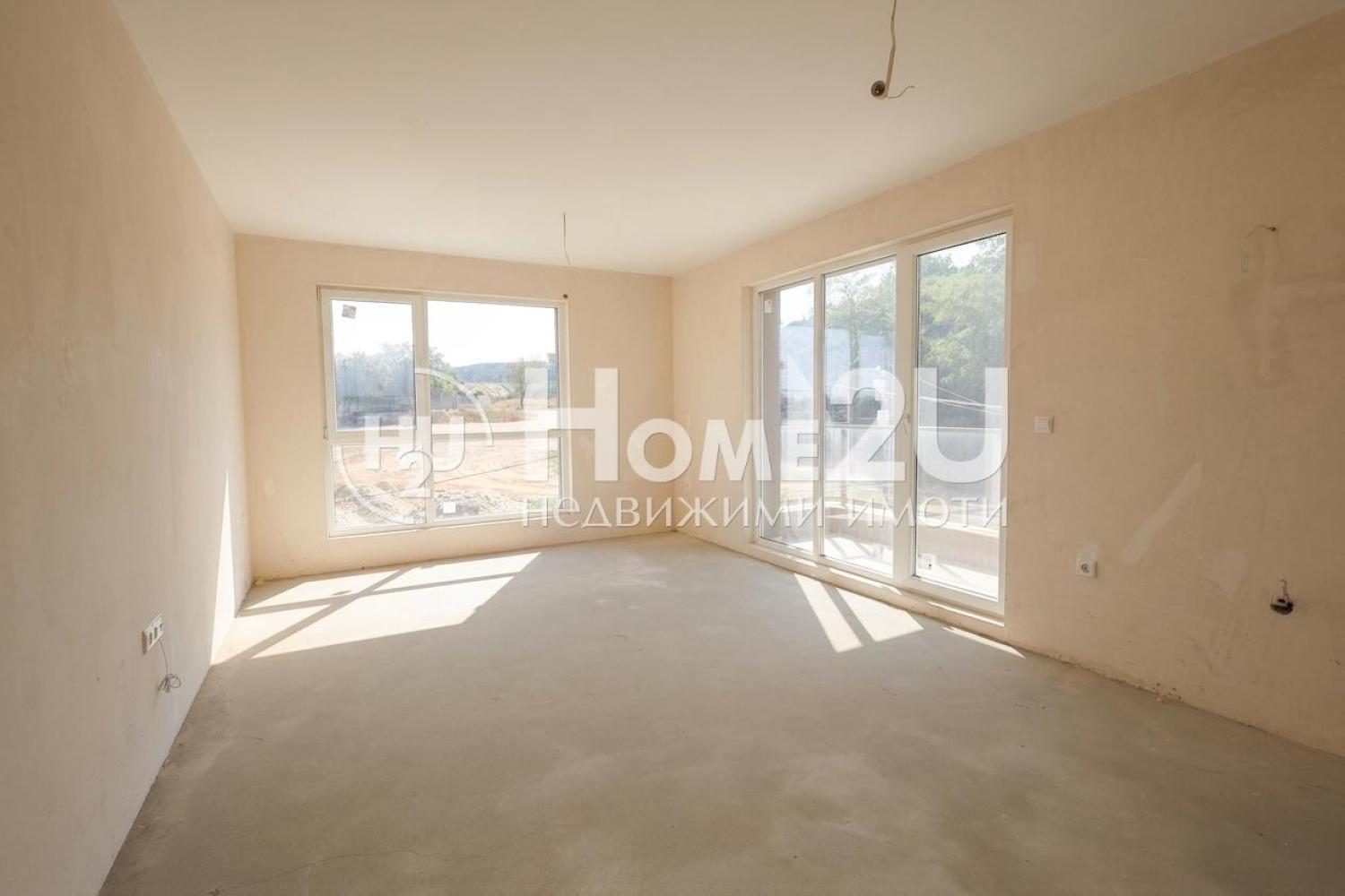 !!! MIDDLE FLOOR !!! SUNNY AND SPACIOUS !!! NEW BUILDING !!!