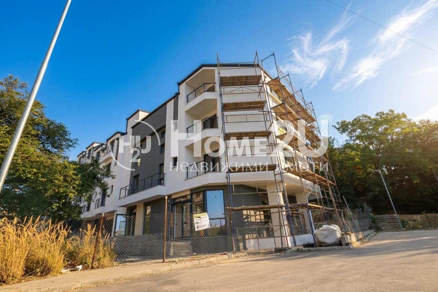 NEW CONSTRUCTION! PROVEN BUILDER! MID FLOOR! SOUTH-FACING! REAL AREA! ASTRA BUILDING!