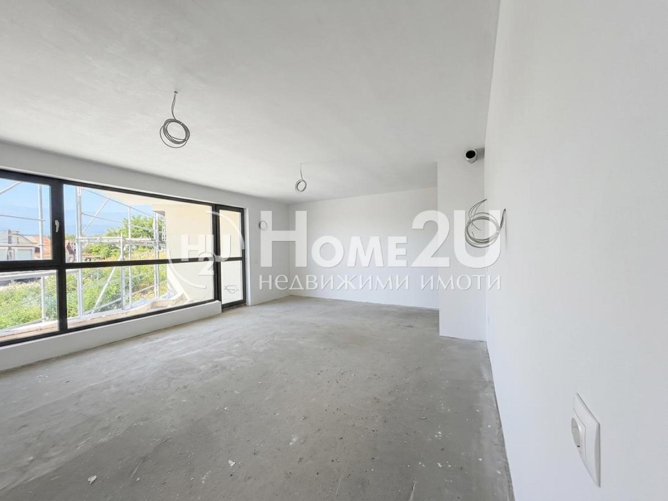 3-room!!! South-facing!!! Bright!!! Center!!! Shops!!! Public transport!!!